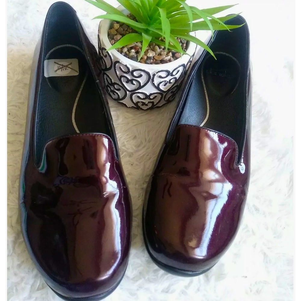 Dansko Garnet Burgundy Patent Shiny Leather Slip-On Loafers 11.5/12 Women